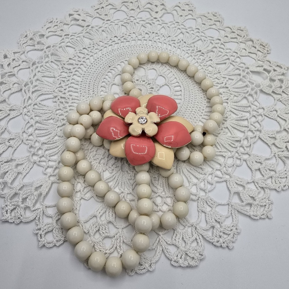 Enameled Floral Faux Pearl Stretch Bracelet Four Strand Cream Coral Size 6 - Picture 7 of 9